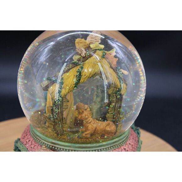 Grandeur Noel Illuminated Musical Water Globe With Revolving Base Collectors Ed - Picture 15 of 16